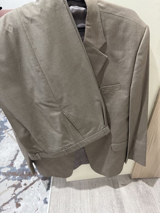 Продается костюм мужской