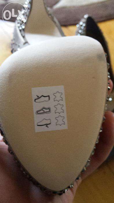 Pantofi noi -total din piele-cristale swarovski-la cutie