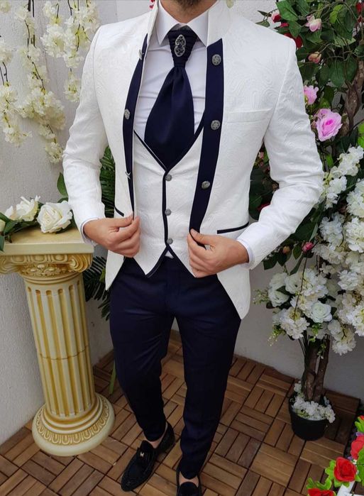 Vand costum ceremonie