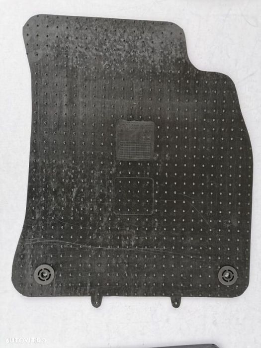 Covorase cauciuc Audi A4 B8 ( 2008-2015 )