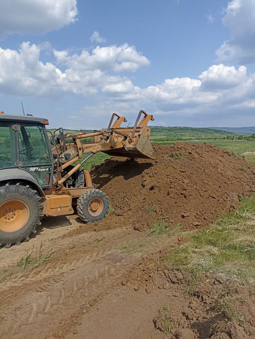 Inchiriez buldoexcavator