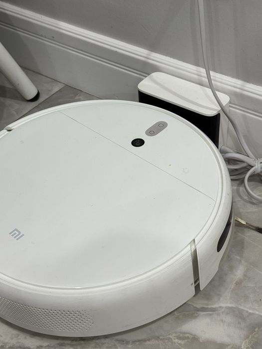 Робот-пылесос Xiaomi Mi Robot Vacuum-Mop