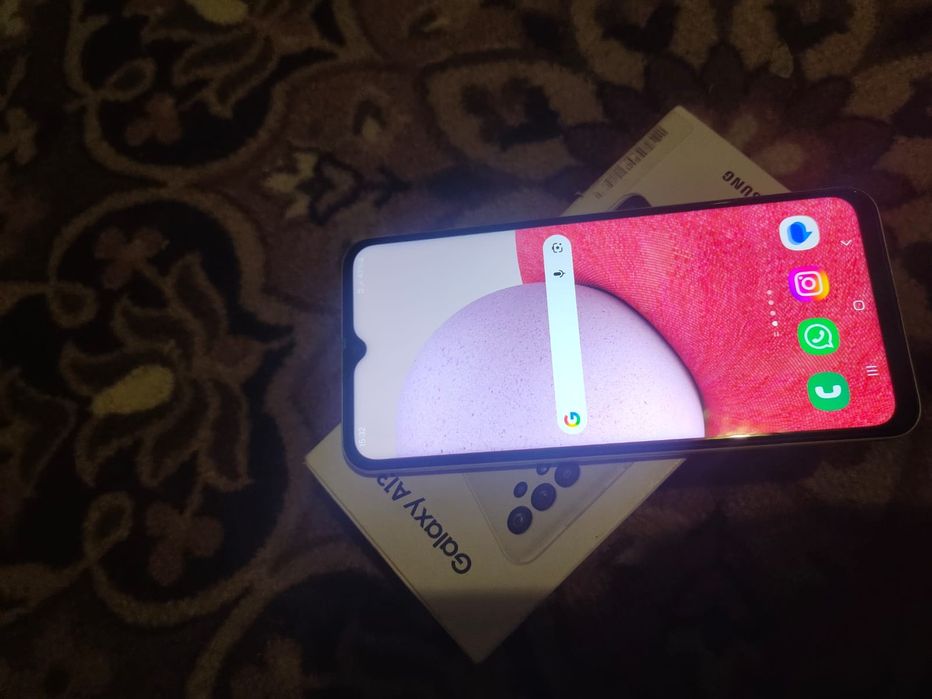 Продам телефон самсунг А13.128 память