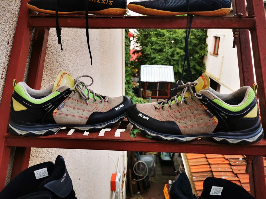 Vand incaltari profesionale munte Meindl Salomon
