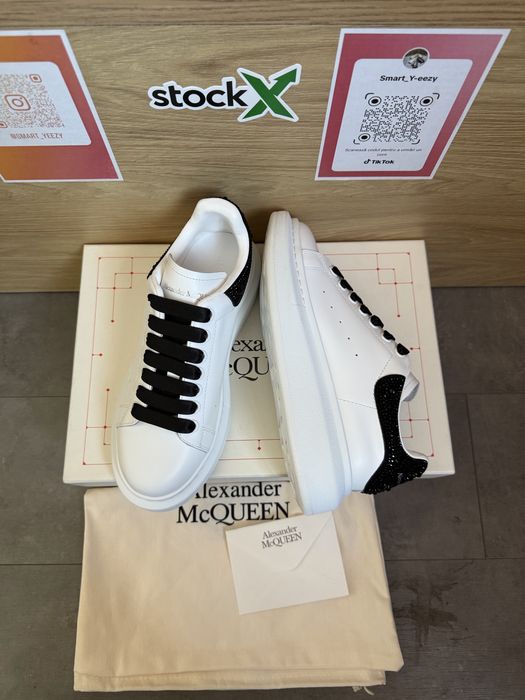 Alexander McQueen Oversized Sneaker – White/ Black Crystals Poze Reale