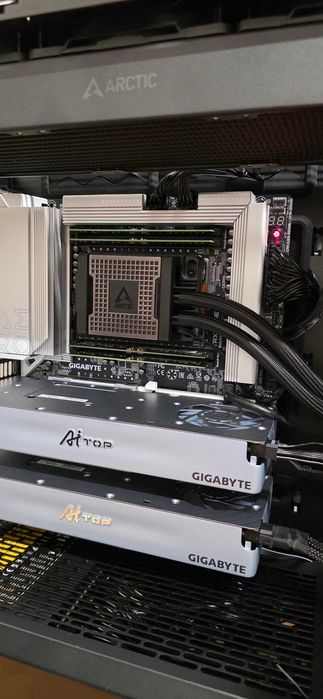 Workstation AI PRO - AMD Threadripper 9960X, AI TOP 2x 9700 PRO AI 32GB VRAM, 4x16GB DDR5 ECC, watercooled