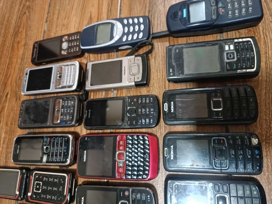 Телефон Nokia. Registration Yuq.