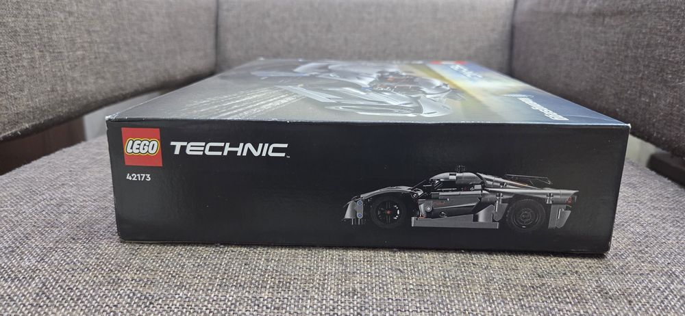 Продам LEGO TECHNIC Koenigsegg
