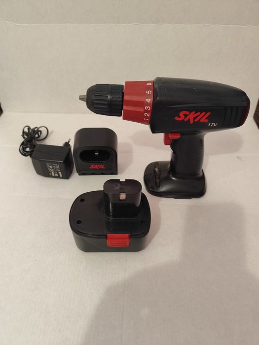Винтоверт SKIL + зарядно