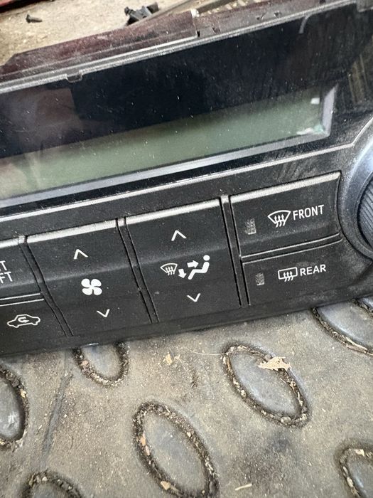 Toyota rav 4 2015 година Управление Климатроник