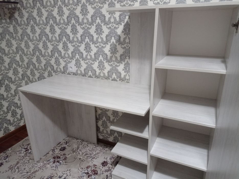 Янги парта сотаман хеч каери емон эмас.