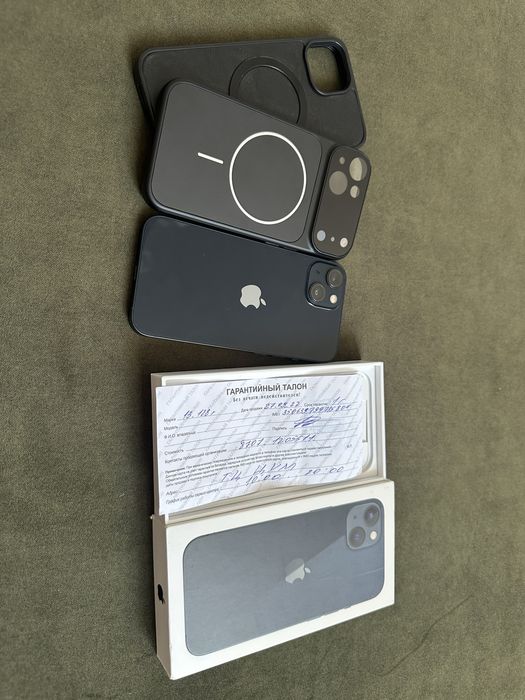 Продам iPhone 13