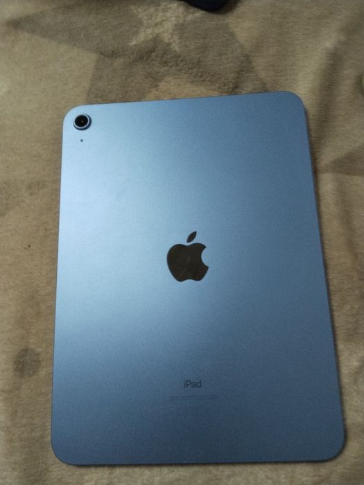 Продажа Айпада 10 полностью целый