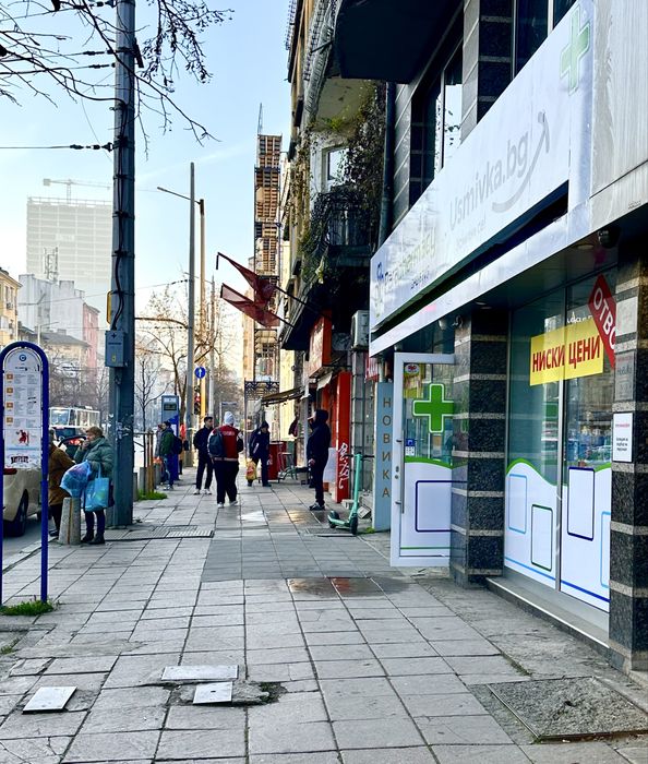 Дава се под наем Магазин в София, Зона Б-5-3 - 80 кв.м за 1595.79 € - Снимка #1