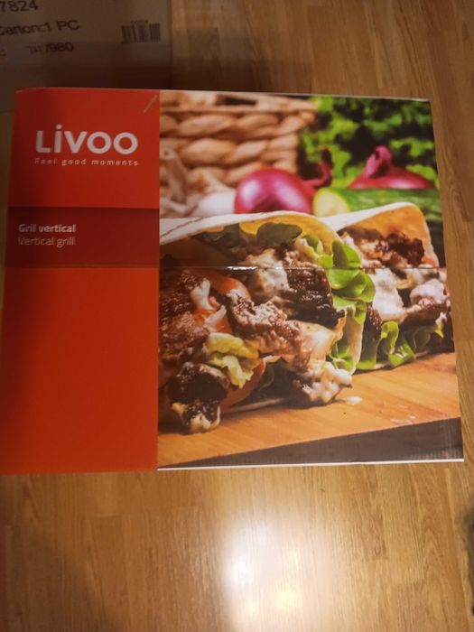 Rotisor vertical Domoclip DOM323, nou, sigilat, frigarui incluse.