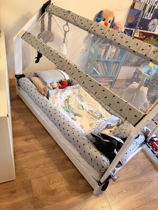 Детско легло къща ITALBABY монтесори матрак и обиколници масивен бук