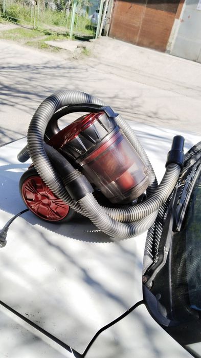 Прахосмукачка Conegliano