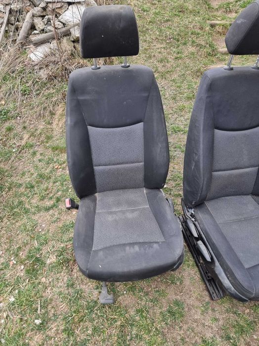 Салон за бмв е90