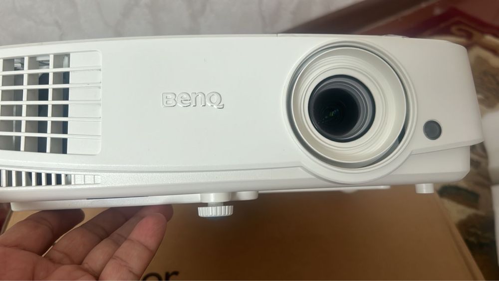 проектора BenQ MX560