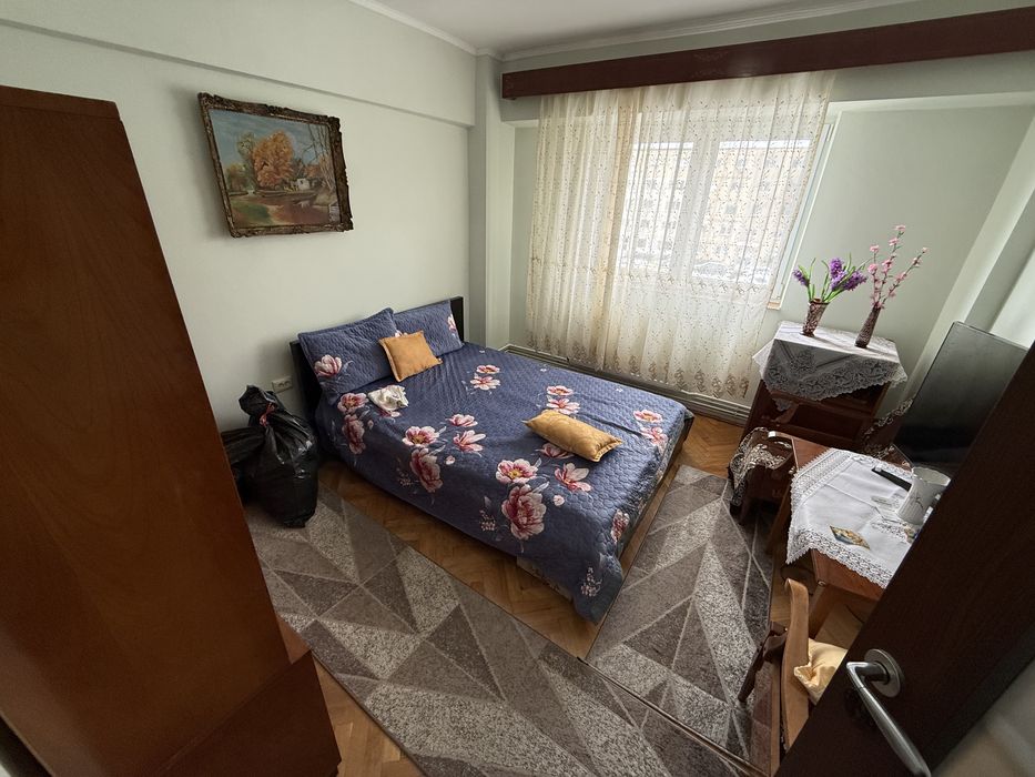 Ofer spre vanzare Apartament 4 Camere Micro 16 Etaj 2