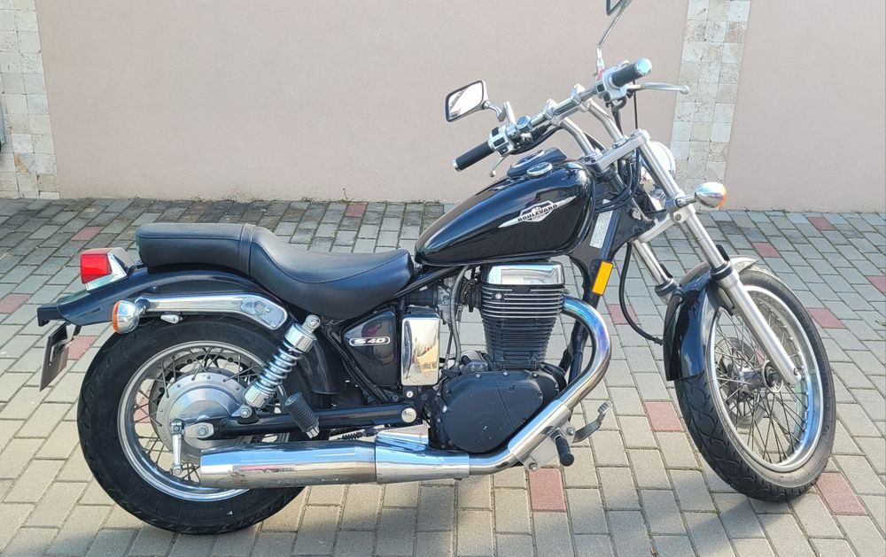 Motocicicleta Suzuki Boulevard 650cmc