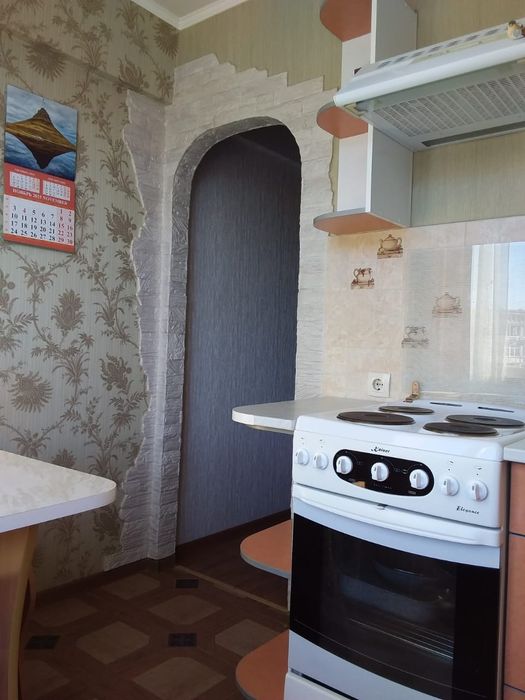 Продаётся 2- комнатная на КШТ