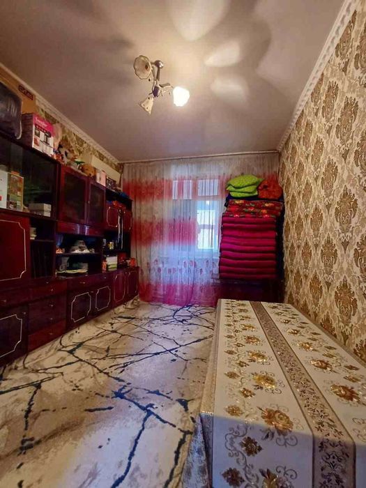 3 xonali kvartira sotiladi 10-mikrorayonda sotiladi