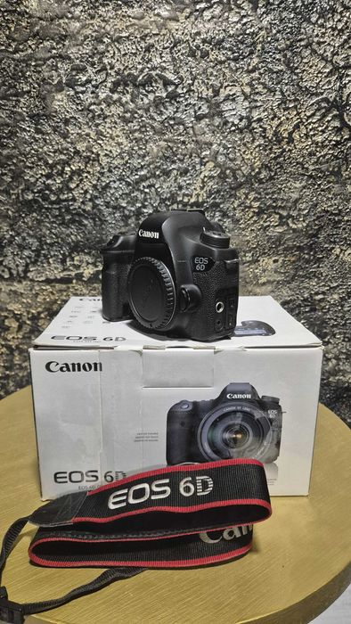 Canon EOS 6D Mark I Full-Frame + battery grip PIXEL + 2 acumulatori