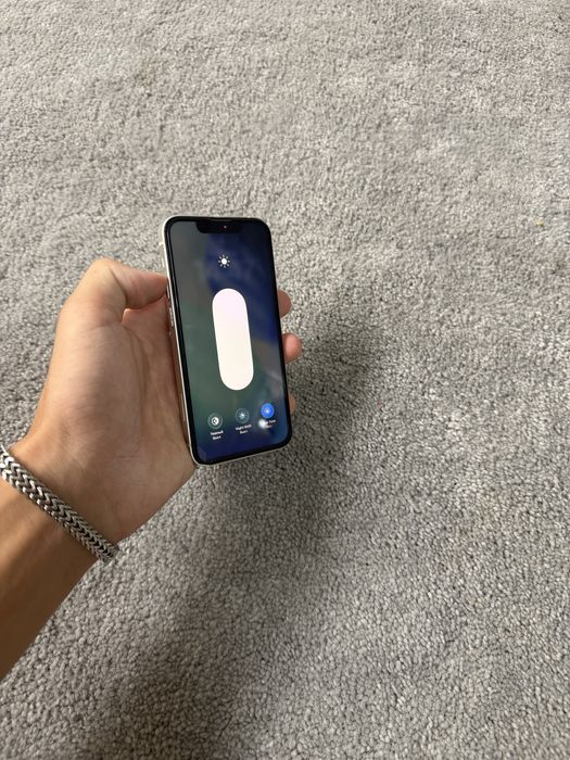 iPhone 13 Mini ideal