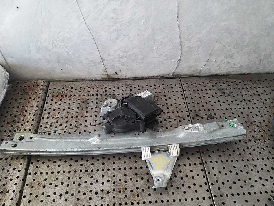Macara motoras geam stanga fata peugeot 308 1 2008 9657247680 0130822368