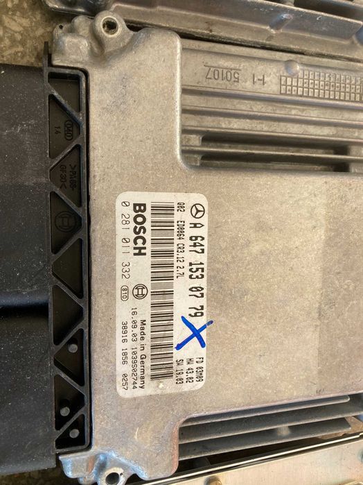 Компютър еку ecu електронен блок двигател Мерцедес Е270 2.7цди в211