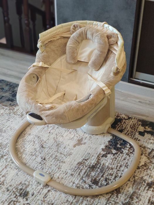 Детское кресло-качалка Graco SweetPeace