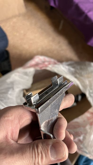 Ветринные полка держатели новые