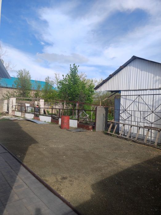 Продам мансардный дом отдельно стоящий