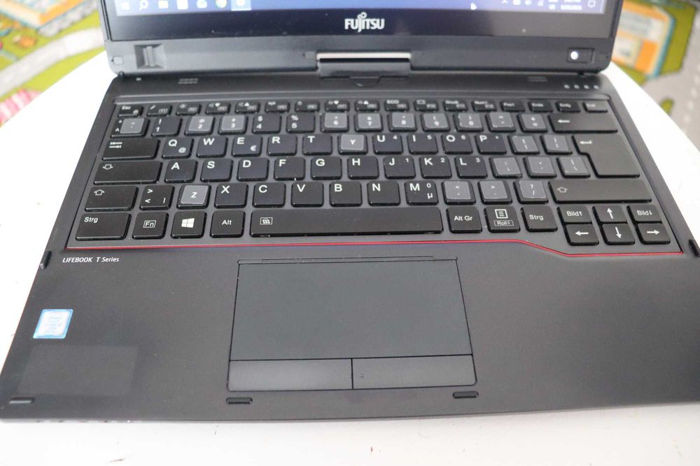 Laptop Fujitsu T939