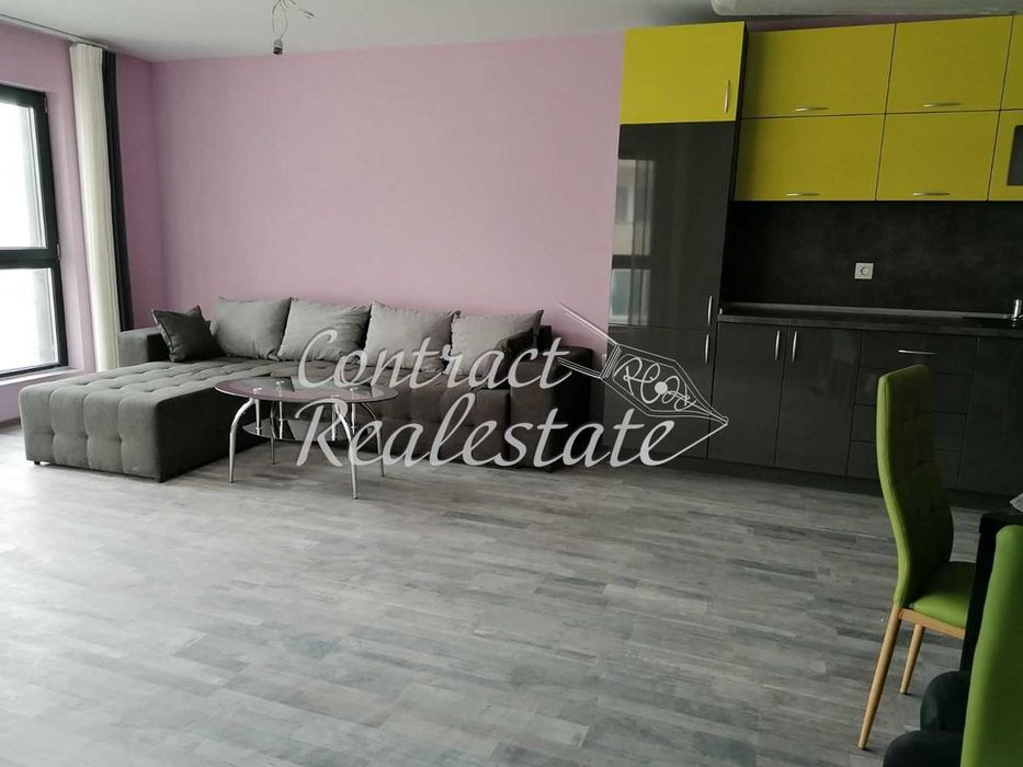 Дава се под наем Двустаен апартамент в Варна, Център - 65 кв.м за 520 € - Снимка #3