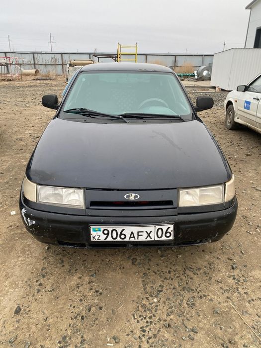 Продам ВАЗ 2112 в среднем состоянии мотор капитальный ремонт обкатке