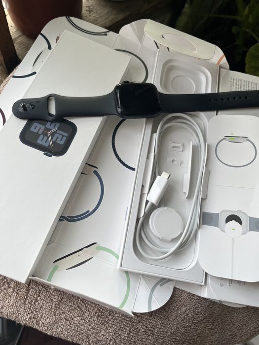 Aple Watch SE2 44mm Новые