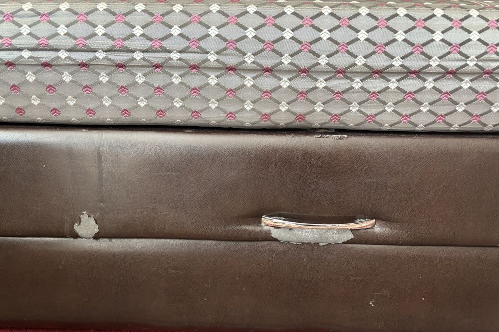 Продается угловой диван в хорошем состоянии