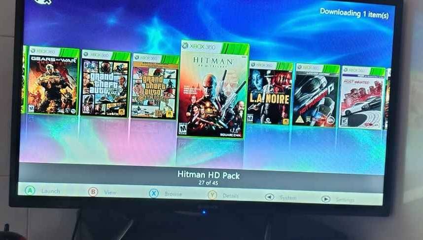 Vând 2 xboxuri 360