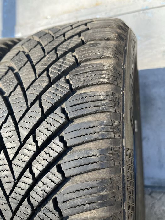 2 бр. зимни гуми 205/55/16 Continental 7 mm DOT 3818