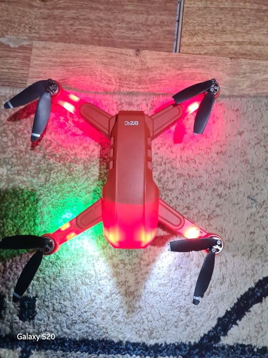 Продам квадрокоптер LYZRC L900 Pro SE