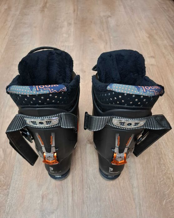 Clăpari Salomon Quest Access 60 W ,ideali pentru începători și intermediari.