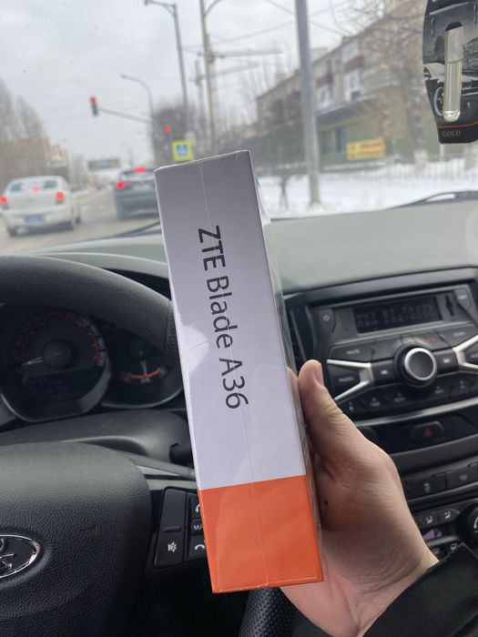 Продам телефон     .