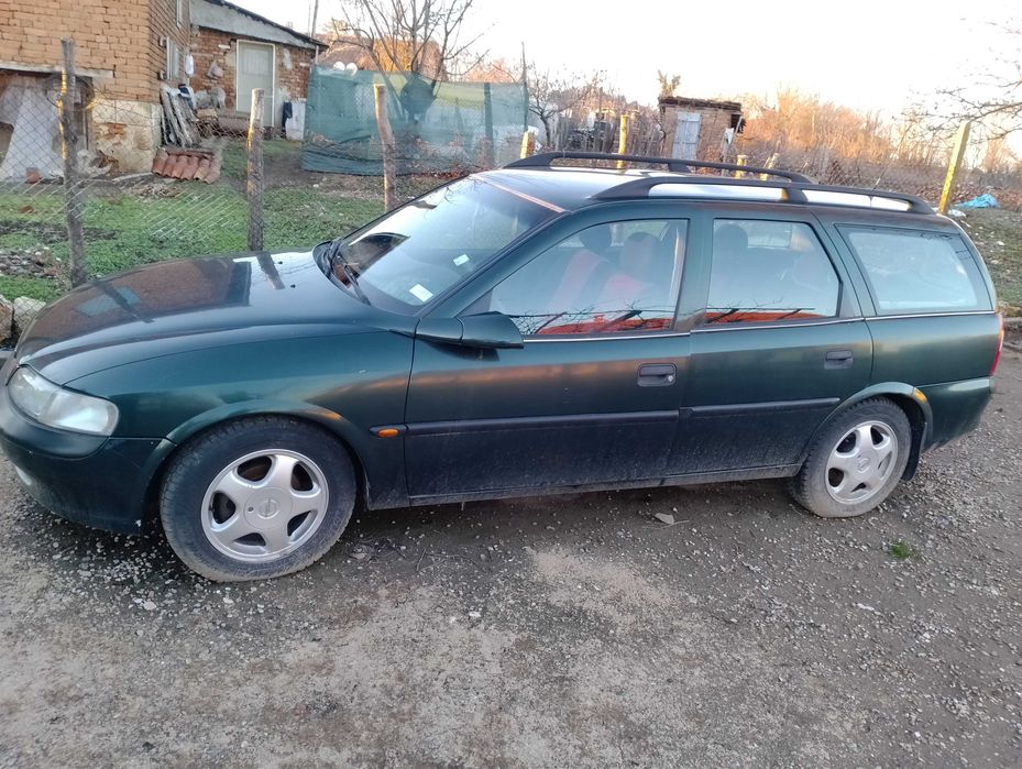 Opel vectra 1.6 101 к.с