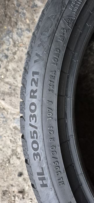 4 anvelope iarna Continental,fata 255/35/21,spate 305/30/21.Pret/buc.