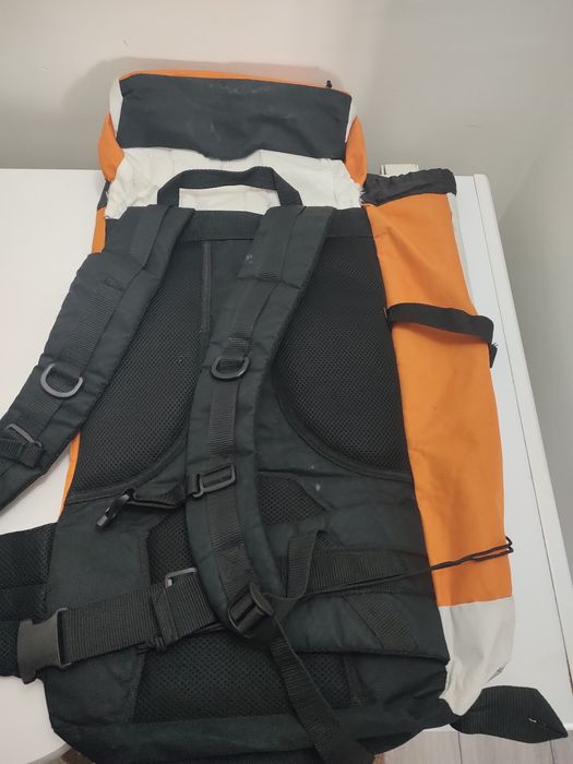 Vând rucsac Walking Certified - pentru drumeții