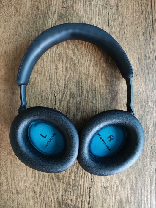 Слушалки Sennheiser Accentum Limited Edition - В гаранция до 11.2026 + Твърд кейс