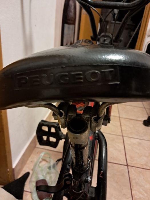 Twister BMX rosu cu negru