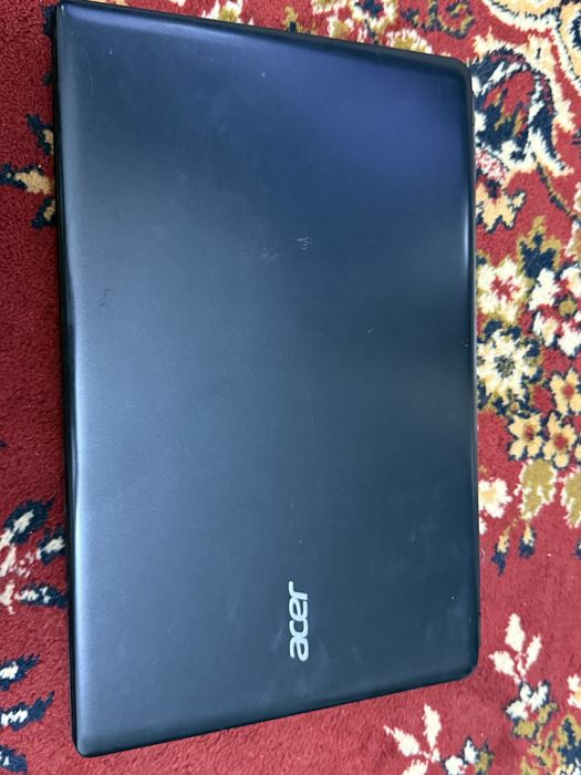 Acer Aspire E1-531 на запчасти, нерабочий